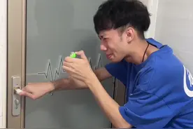 在家偷偷抽烟最怕看到的画面 #内容过于真实 #万万想不到视频封面