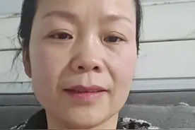 今天凌晨2点甲儒妈妈发来视频。孩子已找到也仍有失眠，我们都一样，为人父母总是在担心牵挂着自己的孩子。上岸、回家、团圆，对于每个寻子家庭是多么美好幸福的言语。恭喜甲儒妈妈一家人，也感谢甲儒妈妈在已找到甲儒的情况下仍然不忘记还在寻子路上的我们。#宝贝回家之万家团圆 #愿天下无拐孩子都平安归家 #紧急通知 @寻子成功姜甲儒妈妈视频封面