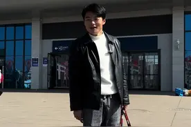 两地分居的心酸与无奈，我想只有经历过的才懂！ 顾家的媳妇#搞笑视频 #媳妇 #夫妻视频封面