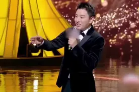 贾乃亮吐槽周深抢饭碗，周深大叫少管我，笑死我了#周深#贾乃亮视频封面
