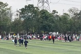 参加沙坪坝区第四十二届中小学生长跑比赛1500米获得一等奖🥇[…视频封面