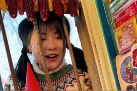 大凤的窜天猴一下勾起了过年的气息 #童年回忆 #小时候 #致我们逝去的童年 #农村搞笑段子