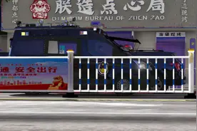 "新款路虎揽胜特警车"#特警 #街拍视频封面