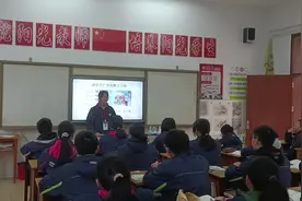 让我们都做一个眼里有光，心中有爱的人视频封面