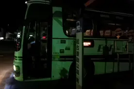 日本同款车友 五十铃GAlA KL-LV781R2底盘 6MT电锁波箱视频封面