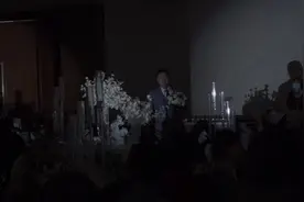 #婚礼vlog 婚礼当天一起四套造型！五个妆容，然后一直很赶视频封面