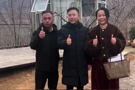 甲儒的案子和申聪案一样，都是人贩子直接入室，打伤现场的家人，直接把孩子抢走，我一直跟进这个案子，希望可以用上自己的一些经验，让人贩子都得到严惩！甲儒是06年被抢，07年的时候，这伙人贩子再次因抢孩子入狱，但在狱中拒不交代其他犯罪事实，明明很清楚甲儒的下落，还是就这样看着甲儒妈妈发疯似的到处找孩子，最后这伙人贩子只被判十多年有期徒刑。能震慑拐卖行为的，只有死刑！必须死刑！#天下无拐 #申聪 #姜甲儒 #打拐 #申军良视频封面