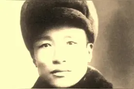 当毛人凤下令杀害地下党员时，杨钦典的内心挣扎到了极点。深知到这一行动的严重性。 白公馆大屠杀中，国民党杀害绝大部分地下党员，仅剩下19人。杨钦典面临了一个重要的抉择，杨钦典决定解除他们的牢狱之苦，将他们释放出去。 #杨钦典 #毛人凤 #历史人物 #历史视频封面