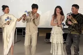 也没人跟我说韩东君是个搞笑男啊！#韩东君模仿钟楚曦点火柴场面 #灿烂的风和海视频封面