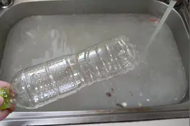 洗碗池下水道不管有多堵，准备1个瓶子，不花1分钱，立马疏通好视频封面