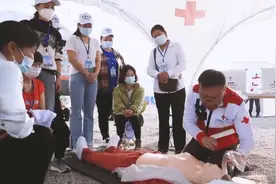 悲剧！22岁女孩超量服用布洛芬引发脑梗，致身体瘫痪 #真实事件视频封面