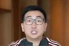 #普陀山的万能消防员 正职灭火，兼职“转运”！确认过眼神，消防员是工种最杂的职业～#消防员的日常 #搞笑视频封面