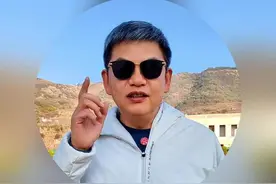 湖人再交易，季后赛前景如何？ 视频封面