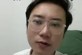 白云潭村拆迁比临时叫停！这是一个非常之好的消息，作为一个非广州本地人都感到十分不值。因为拆迁先6600一方，唔好话花都啦，全广东都买唔到楼。如果是你屋企拆迁赔偿6600蚊一方，你会唔会接受？#广州 #白云#潭村加油 #白云潭村安置补偿方案 #同城优先推荐视频封面