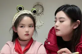 搞笑母女 辅导作业的崩溃瞬间 语出惊人的熊孩子 这孩子我是辅导不了了#辅导作业的妈妈 #语出惊人的熊孩子 #搞笑母女视频封面