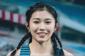 吴艳妮：中国女子跨栏，正处于上升阶段 #吴艳妮 #跨栏 #田径 @抖音短视频视频封面