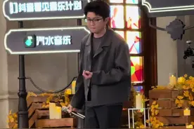 无名的人们，无论在哪都要好好生活喔#毛不易 #很高兴音乐会 #毛不易再唱无名的人 #2025第一场很高兴音乐会 #向全世界安利视频封面