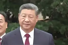 今年两会，习近平总书记同大家倾心交流、深入讨论、擘画未来。为进一步全面深化改革、推进中国式现代化指明方向。#总书记下团组视频封面