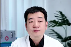 嘴里长口腔溃疡一碰就痛？教你一招好得快 #口腔溃疡   #硬核健康科普行动    #醋酸地塞米松口腔贴片 #口腔 #健康科普视频封面