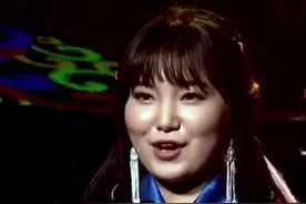 #蒙古长调 ，是植入灵魂的旋律 是融进血液的吟唱，不知不觉中，把你的灵魂带进了草原#蒙古民歌 #黑骏马 #雅茹乌英嘎 #钢嘎哈拉