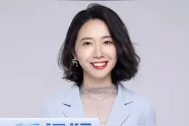 红色预警！航班列车停运！三台风最新走向，哪些地方受影响较大？#深圳全市将停课 #第11号台风海葵迅猛增强 #苏拉逼近广东多地推迟开学 #新闻姐 @抖音短视频视频封面