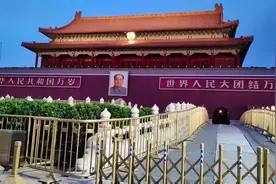 天安门城楼亮灯全过程，真的很惊艳，很震撼#北京 #天安门城楼
