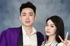 🎓今天不做饭 叶师傅从NYU出锅啦！ #纽约大学 #毕业典礼 #情侣毕业照 #毕业vlog视频封面