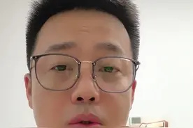 一旦判断患者出现了阿斯综合征，有经验的医生会第一时间开始胸外按压！#心肺复苏 #说段子讲科普 #硬核健康科普行动视频封面