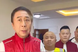 巩哥：抽点儿空就常回家#母亲 #母亲节 #愿天下父母健康长寿永远幸福快乐 #感恩父母 #冯巩和他的学生们 @侯林林 @大头哥（曹随风） @演员王彤 视频封面