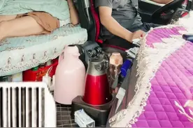 为什么跑长途的大货车上面都会跟着一个女人 #汽车知识 #每天一个用车小知识视频封面