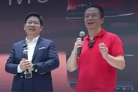 作为乘客 我找到了国内做智能驾驶最好的车 没有之一#新能源汽车 #华为汽车 #红衣分享 #大咖观察视频封面