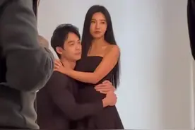 我要反复播放这段 翘脚这段真的是绝了 大梦说是情侣写真哎 #半熟恋人3 #美梦降霖 #李梦蝶江俊霖视频封面