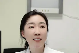 长时间使用电脑对眼睛的危害和如何缓解#近视 #八大处眼科李佳 #全飞秒近视手术 #眼睛 #干眼症视频封面