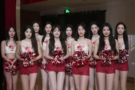 为女篮全明星打CALL！杭州，一起不见不散！#WCBA #星潮澎湃视频封面