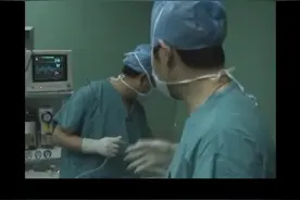 18年前，与老同学、好朋友，开封淮河医院张毅主任同台手术。珍贵影像，永生难忘。#与张毅50年感情#同学#志同道合#医者仁心#钟医生的回忆录视频封面