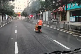 遵义会议会址，沥青路面摊铺，道路划线施工中，视频封面