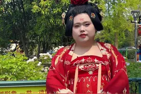 唯有牡丹真国色，花开时节动京城。中国牡丹之都菏泽欢迎您！#中国牡丹之都 #菏泽牡丹花会 #让世界爱上菏泽牡丹视频封面