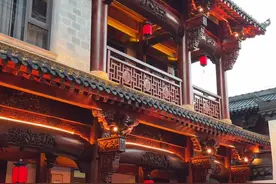 没资质，没文化，但他们却能把传承千年的榫卯结构，运用到如火纯青，让人叹为观止#老手艺 #榫卯工艺 #非遗 #能工巧匠 #匠心精神视频封面
