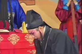 侯百卿讲述串龙珠的来历，这个红脸熟悉吗，有知道他的成名作的吗视频封面