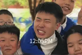 体育老师的一天是怎样度过的？ 兄弟们降温了！记得多穿衣物！躲避球游戏是气排球没有伤害性的哈！开心生活每一天！ #日常VLOG #教师日常 #体育老师 #不想上班视频封面
