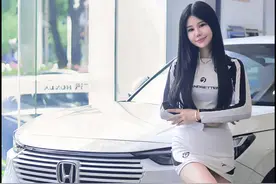 开着宽敞又能装的缤智，犹如一个移动小家，大胆奔赴你心中的远方吧！@广汽本田 #叠出快乐装下生活#全新缤智创意引力场视频封面