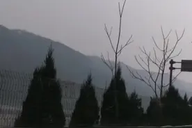 壶口瀑布外建围墙防“偷窥”？官方回应：出于安全考虑视频封面