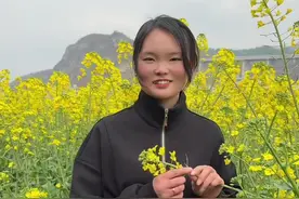 春天的气息~#油菜花 #记录我的乡村生活视频封面
