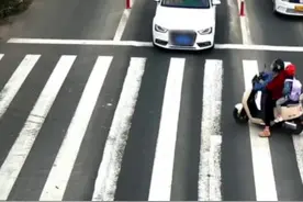 #救人瞬间 #感动故事正能量视频封面