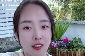 很多花有买回去的三角梅，养了很久都不开花或者开花时间很短，其实三角梅爆花很简单，记住这三个字的秘诀就可以了#三角梅 #三角梅爆花 #养花人的乐趣视频封面