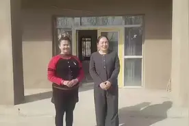 توقسۇن ناھىيە ئېلانلىق بازىرى.视频封面