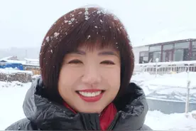 亲兄弟姐妹之间闹矛盾，无非就是两个原因。要么是父母一碗水端不平，要么就是有人太贪心。 #人生感悟 #兄弟姐妹 #精神疗愈 @海靓超市视频封面