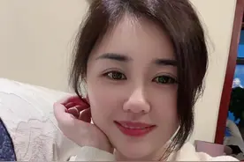 #素颜 #笑容最治愈的女孩 #但愿你的眼睛只看得到笑容视频封面