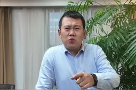 围村收停车费合法吗？村民们能怎么办？#围村收费 #抖来普法2024 #行政法刘畅律师视频封面