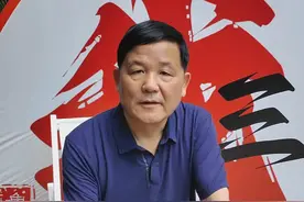 DeepSeek是由杭州深度求索人工智能基础技术研究有限公司开发的一款AI工具产品，影响重大意义深远！可是个别公知却对DeepSeek说三道四，何也？ #DeepSeek #深度搜索 #科技兴国 #梁文锋视频封面
